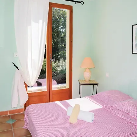 Stunning In Roussillon With Kitchen Roussillon (Vaucluse)